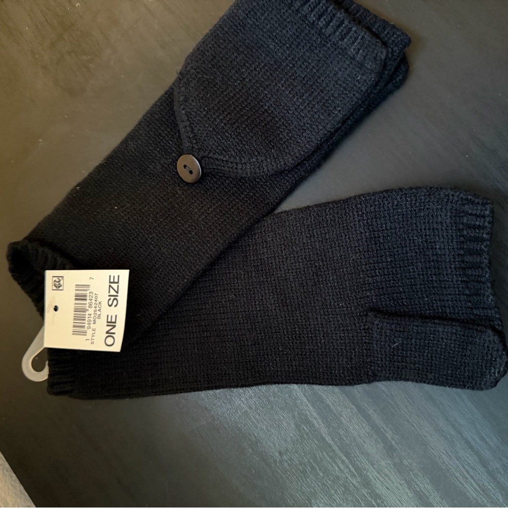🔥SALE🔥NWT Black Knit Convertible Mittens